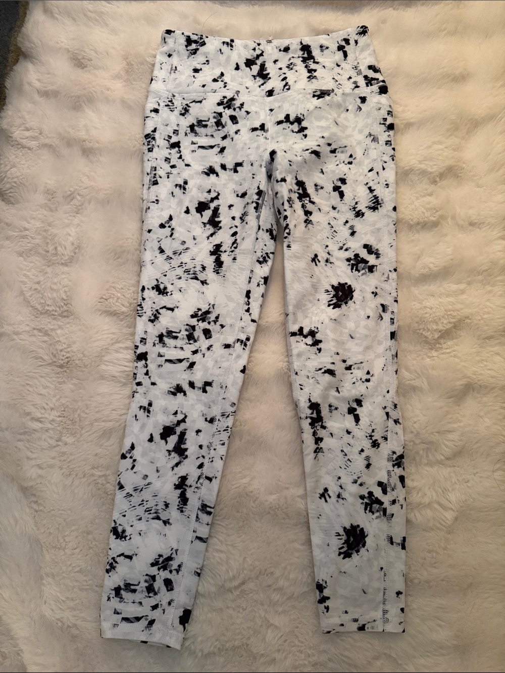 DSG White leggings with Black Speckle Print